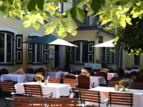 Гостиница Gasthaus Poelt  Фельдафинг